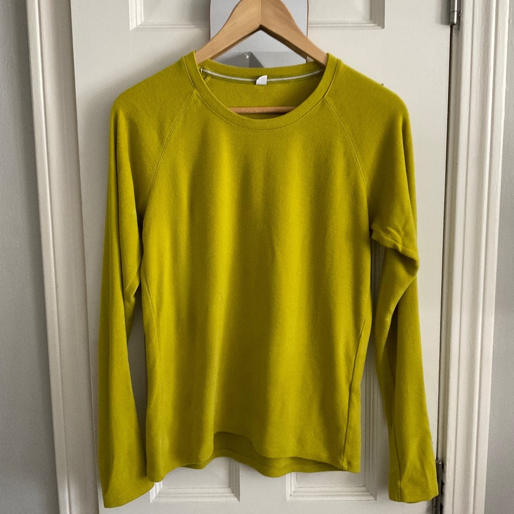 UNIQLO Long-Sleeve Fleece Pullover
